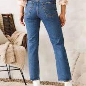 NWT Levi's Straight Wedgie Distressed Jeans